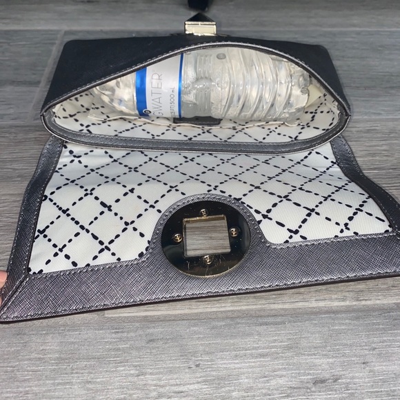 ๐๐ค KATE SPADE clutch metallic silver. EUC ๐ค๐ - Picture 9 of 16